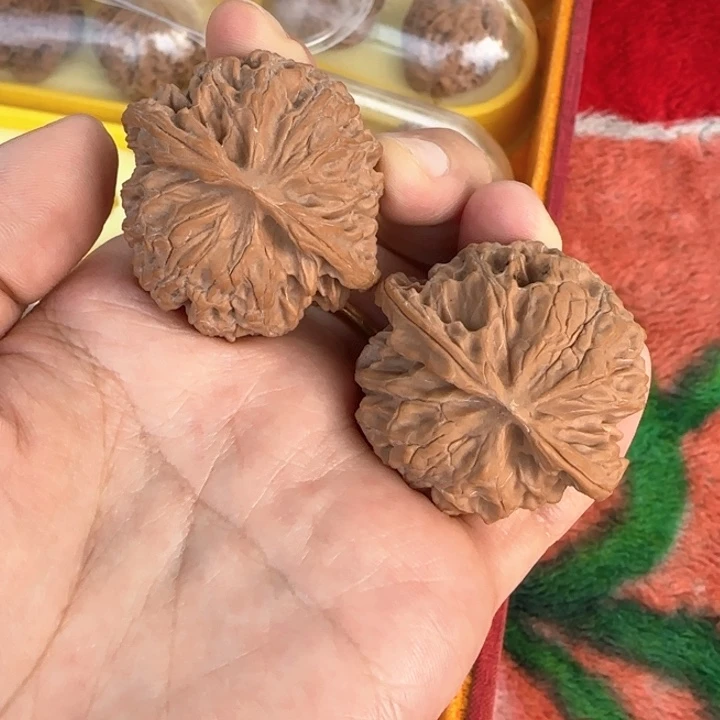 文玩核桃吊坠文玩核桃苹果园
