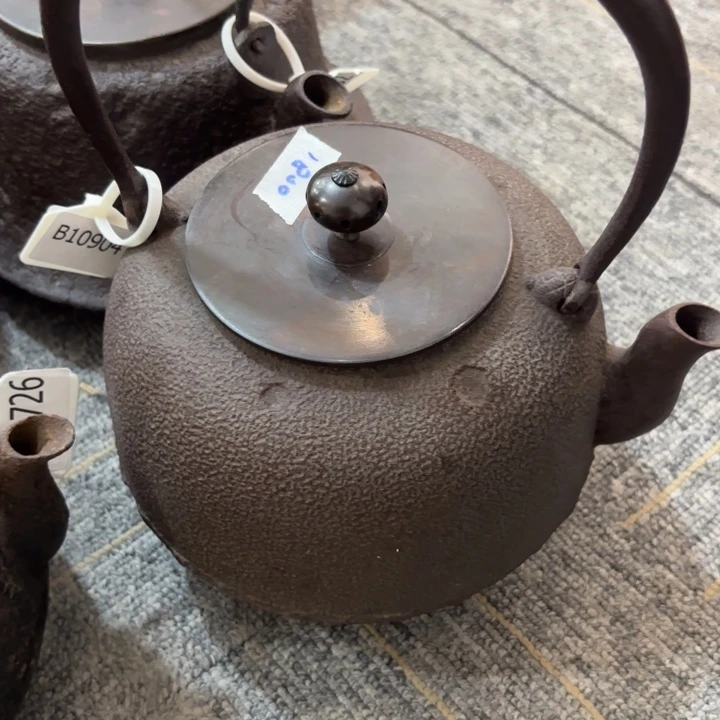 紫砂茶杯两****服非常美丽漂亮的物品