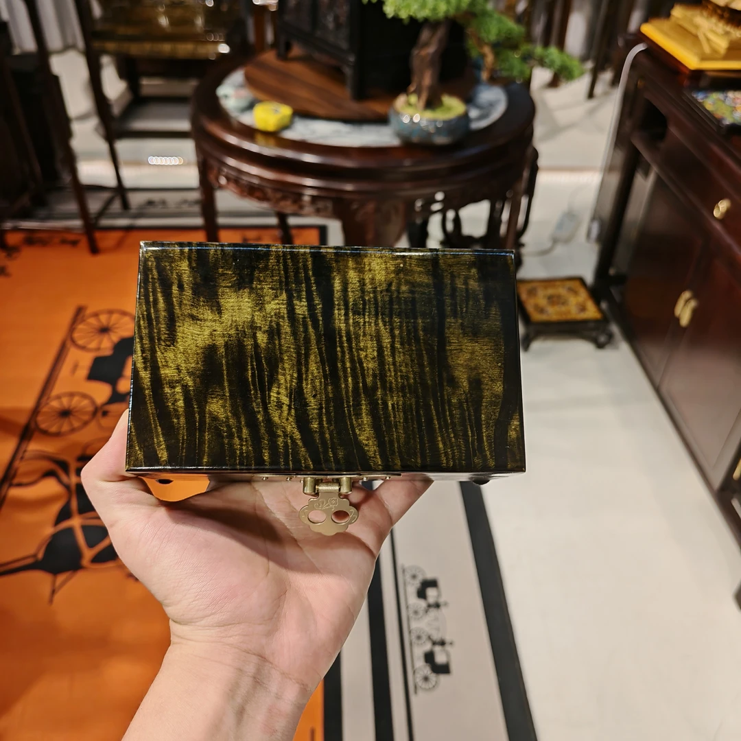金丝楠木满水波小首饰盒