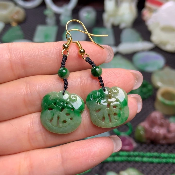 翡翠挂件未镶嵌清