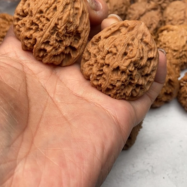 文玩核桃把件小***头南疆