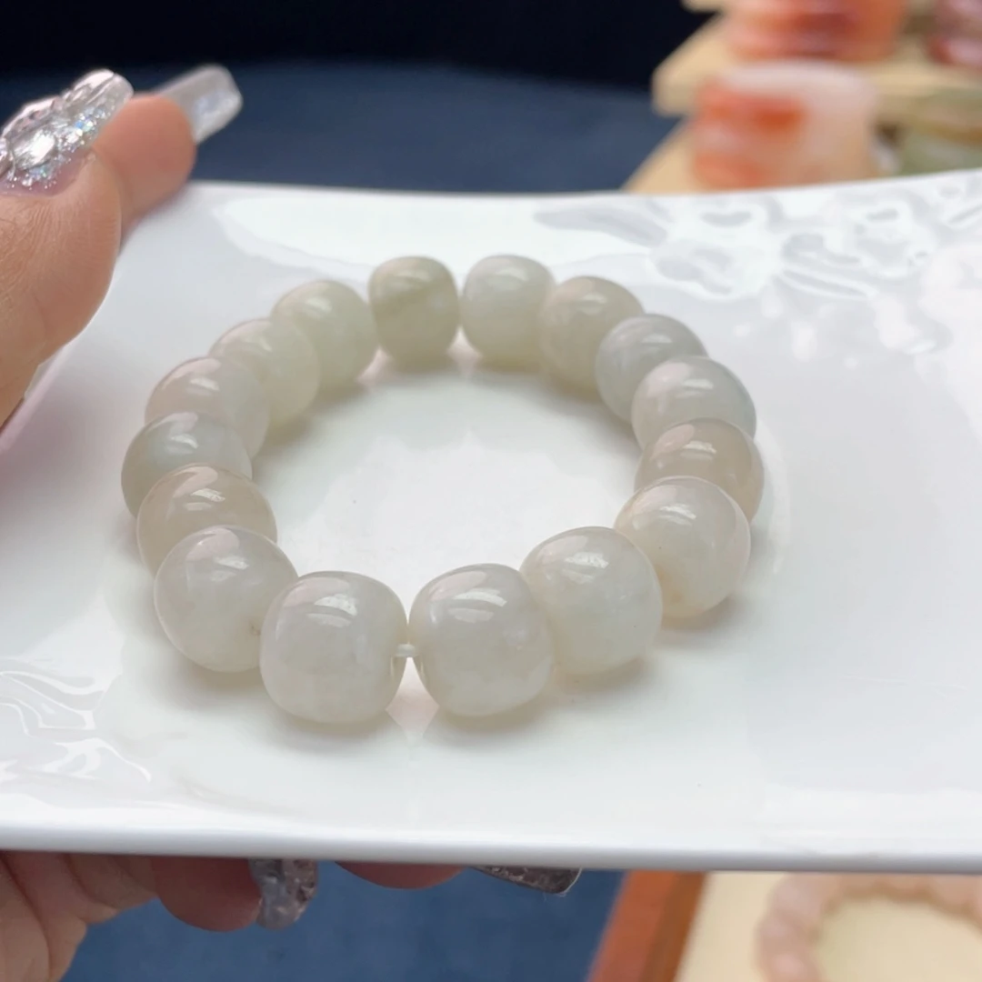 石英质玉未镶嵌手镯