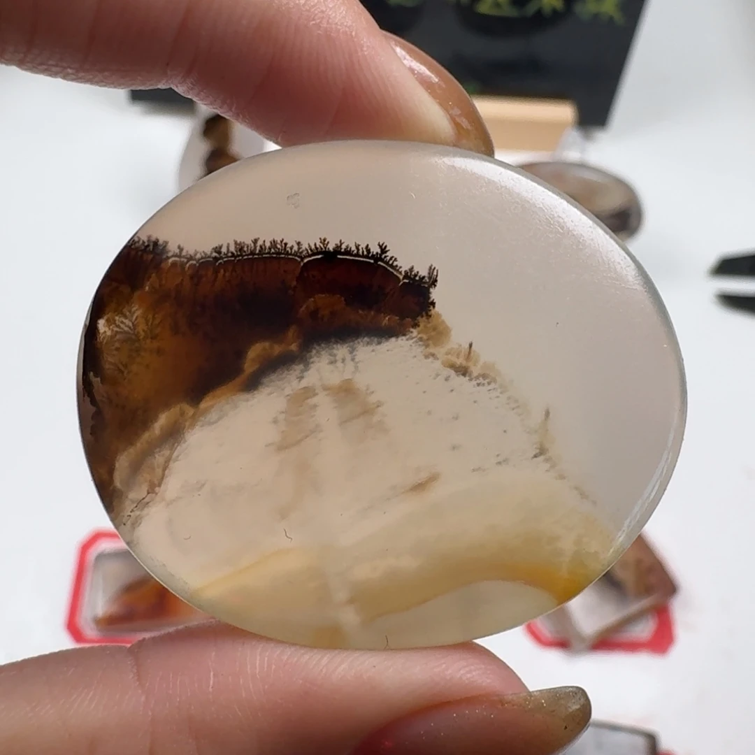 未镶嵌颈饰玛瑙/玉髓