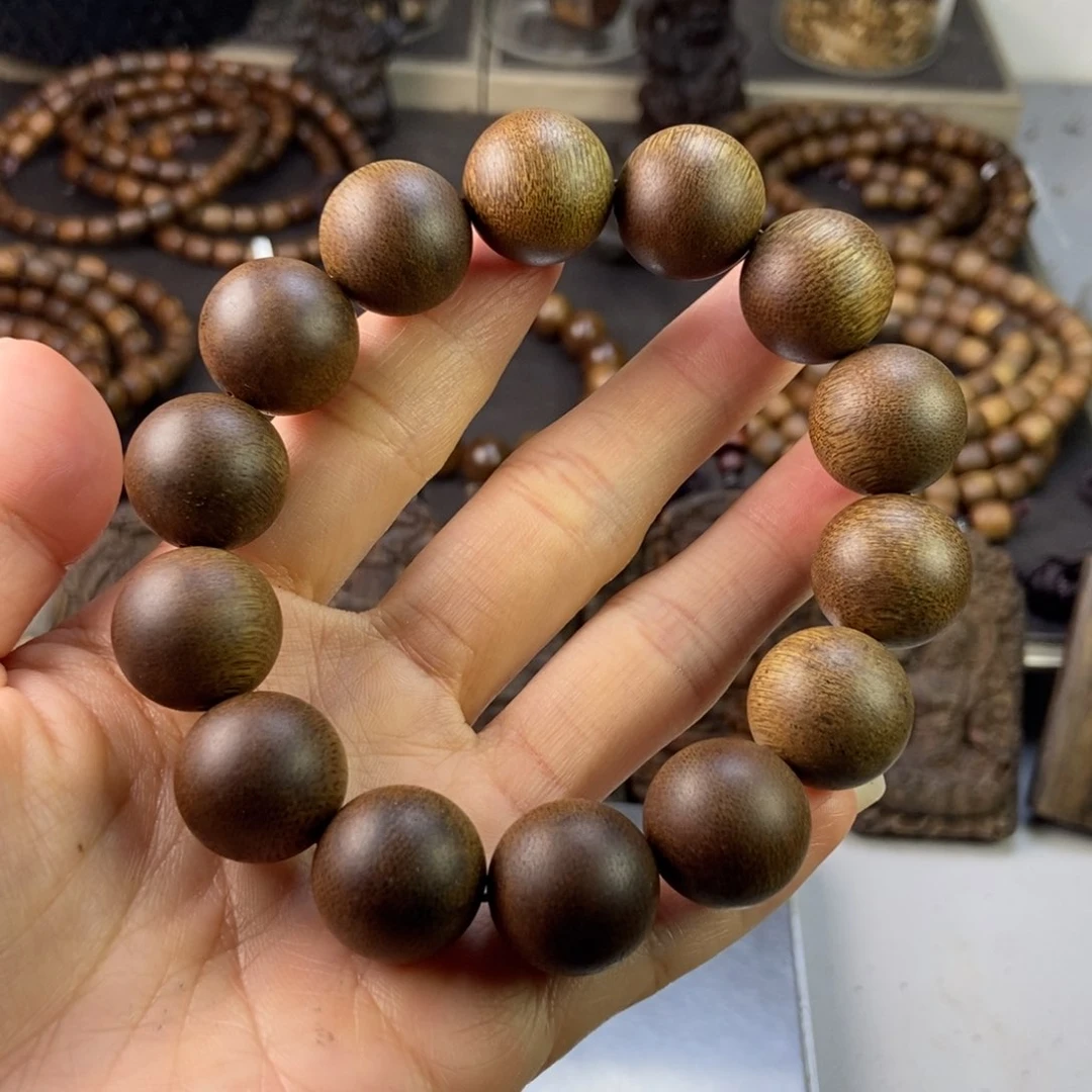 沉香手串培***说越南芽庄白