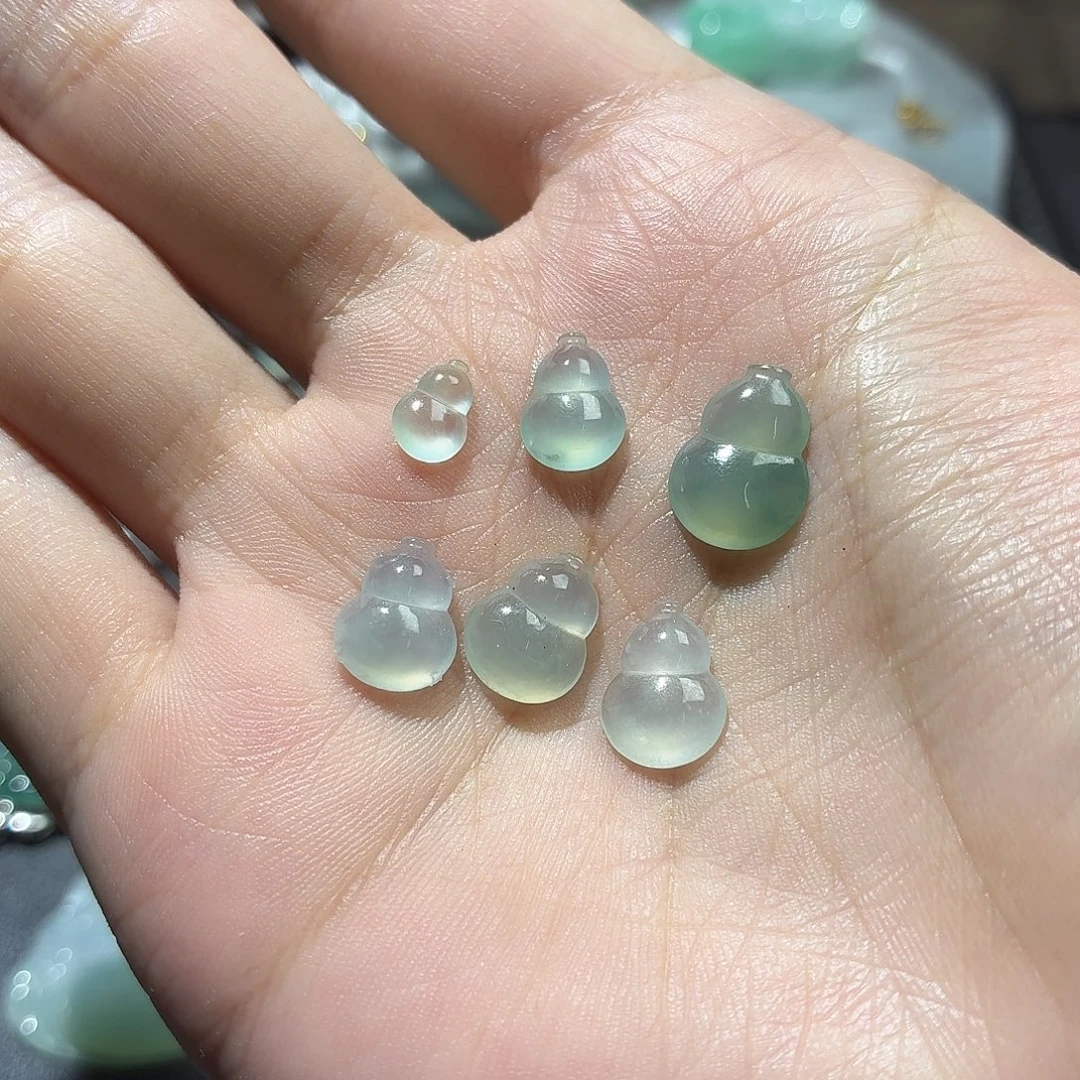 翡翠未镶嵌吊坠(不含链)任选其一