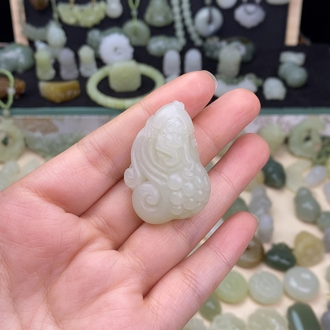 颈饰未镶嵌和田玉一****灵