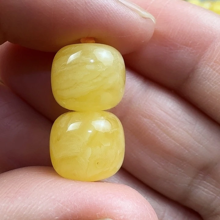 蜜蜡未镶嵌裸石27