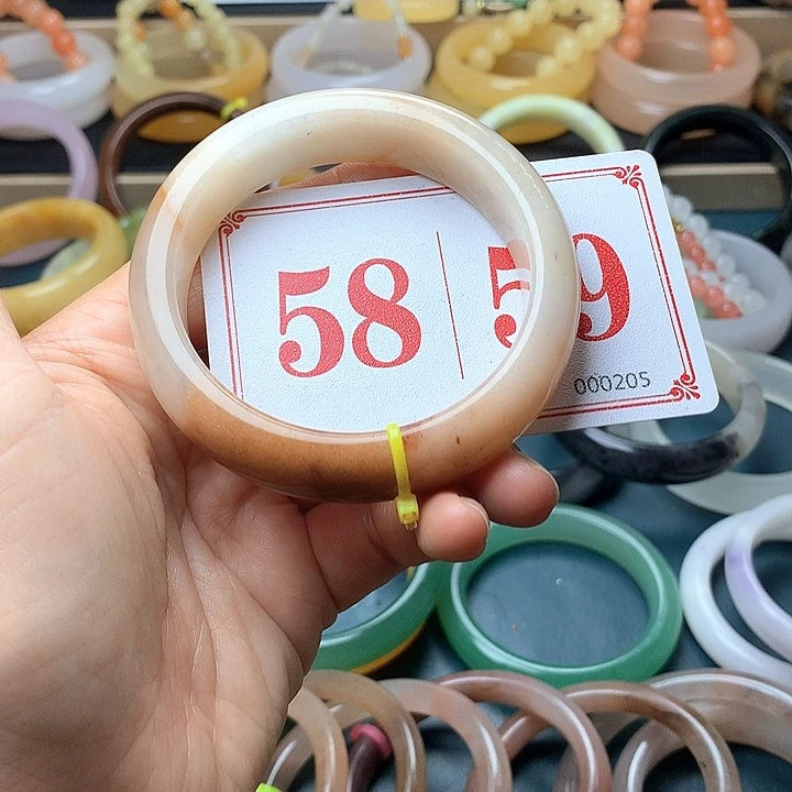 石英质玉（黄龙玉）未镶嵌手镯