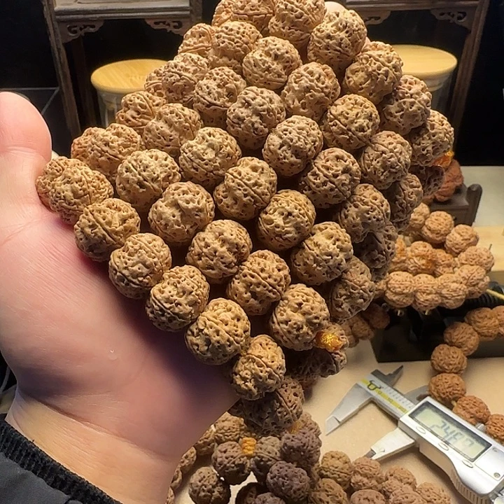 吊坠金刚菩提金刚菩提深沟梅花