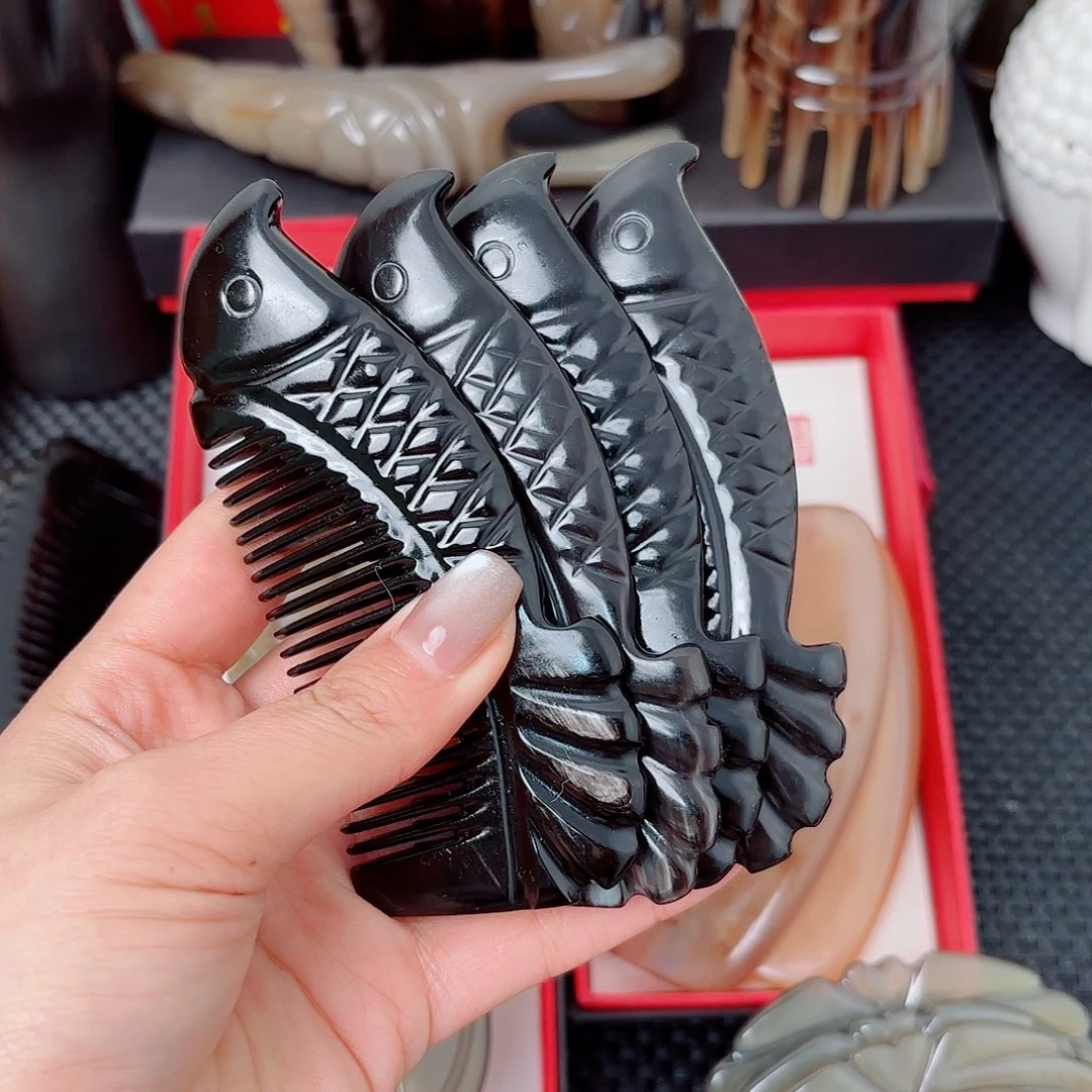 纯手工制作纯牛角梳子