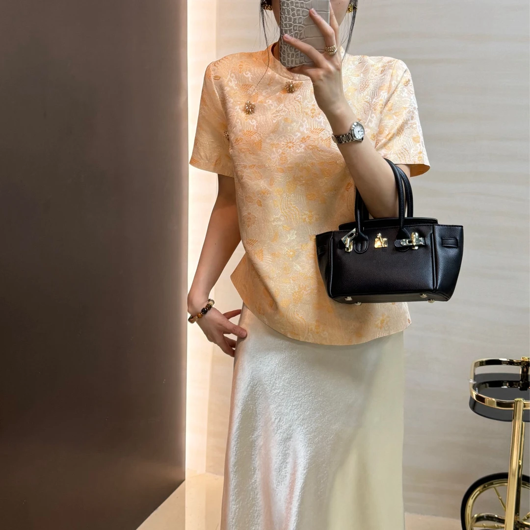 国风斜襟钻扣旗袍短袖新中式宽松型老钱风常规款提花夏季上衣