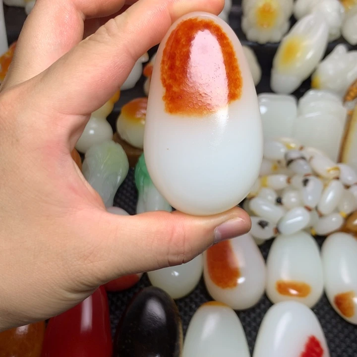 新疆戈壁石五彩石