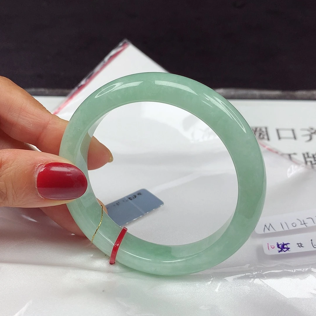 翡翠手镯未镶嵌55圈0473