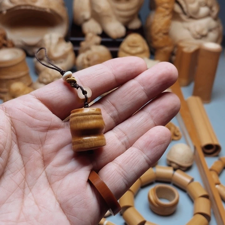 竹一**.小豆龙小挂坠一个