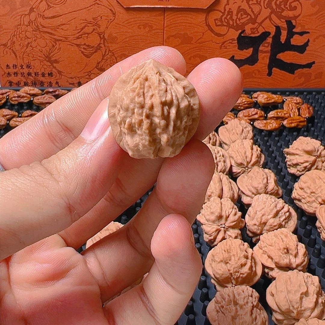 吊坠猴头核桃24金蟾