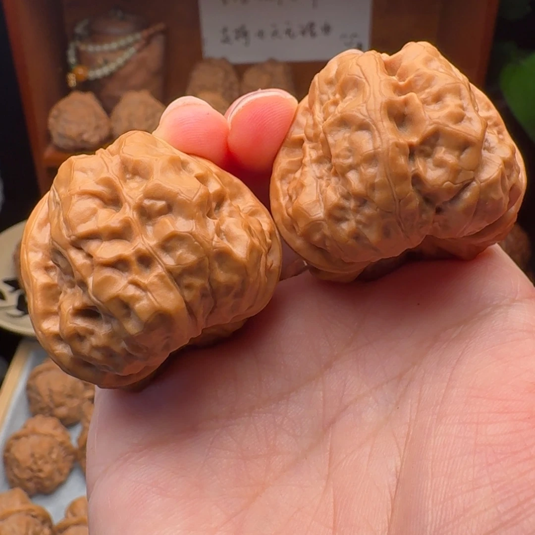 文玩核桃闪购蛤蟆38