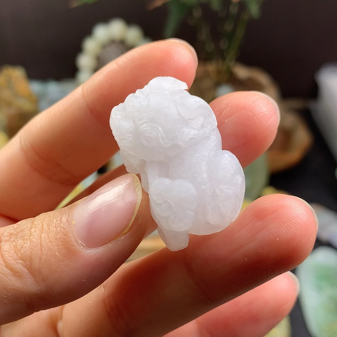 定制翡翠未镶嵌貔貅