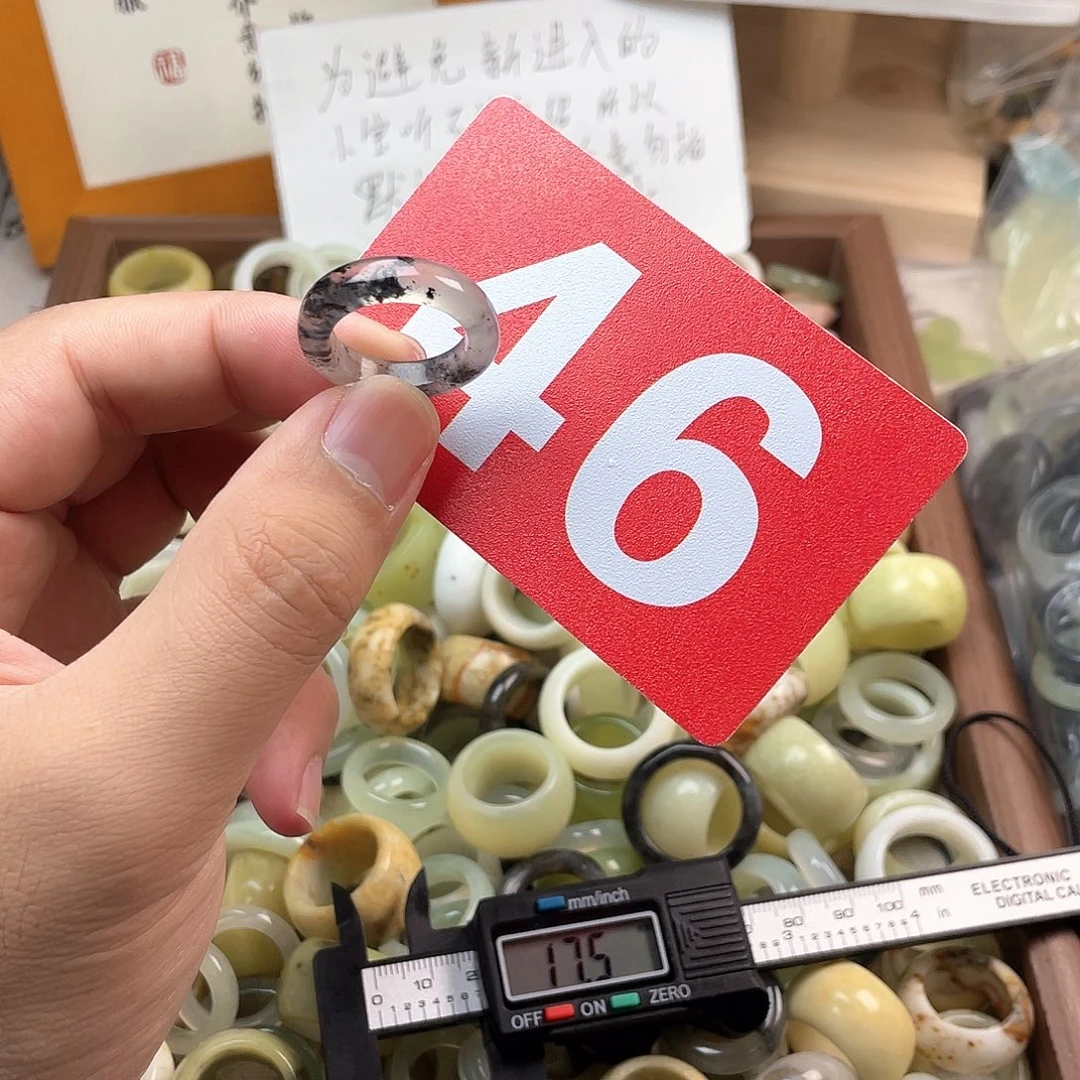 蛇纹石玉合金颈饰