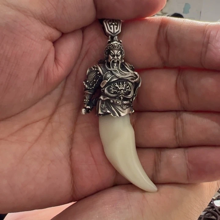 颈饰银S925镶嵌和田玉