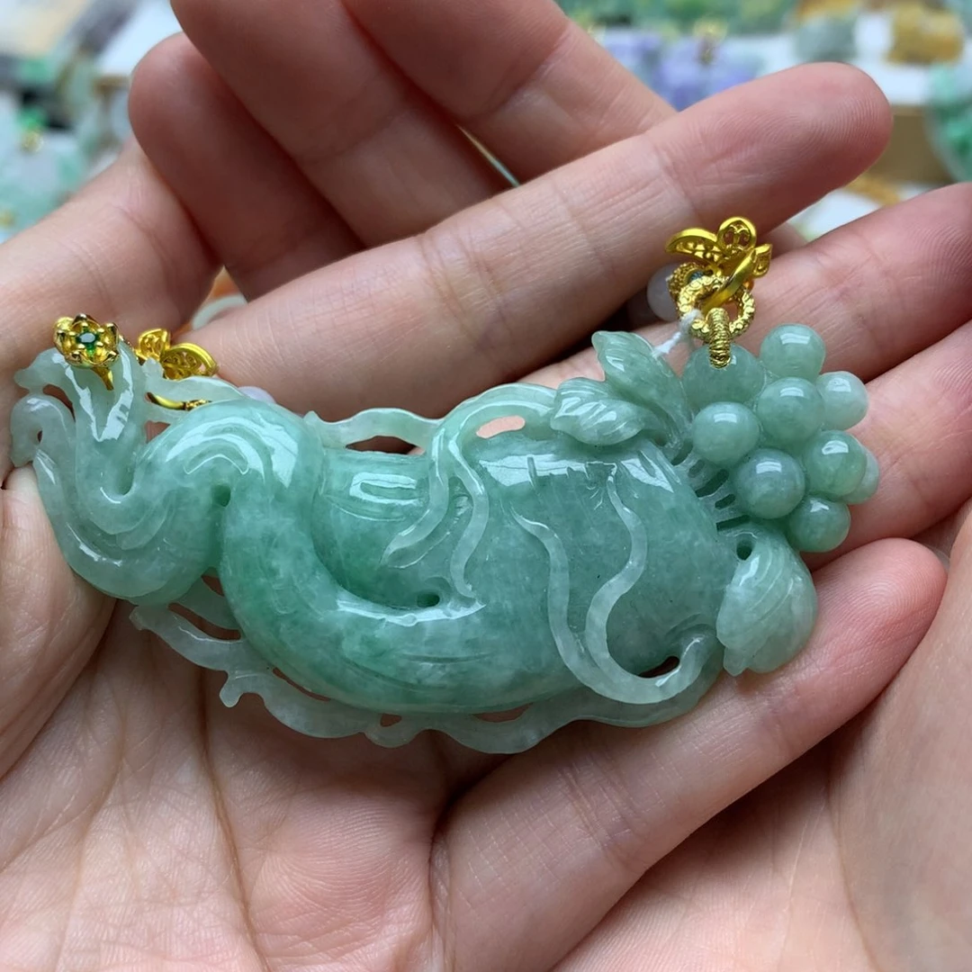 翡翠未镶嵌颈饰翡翠