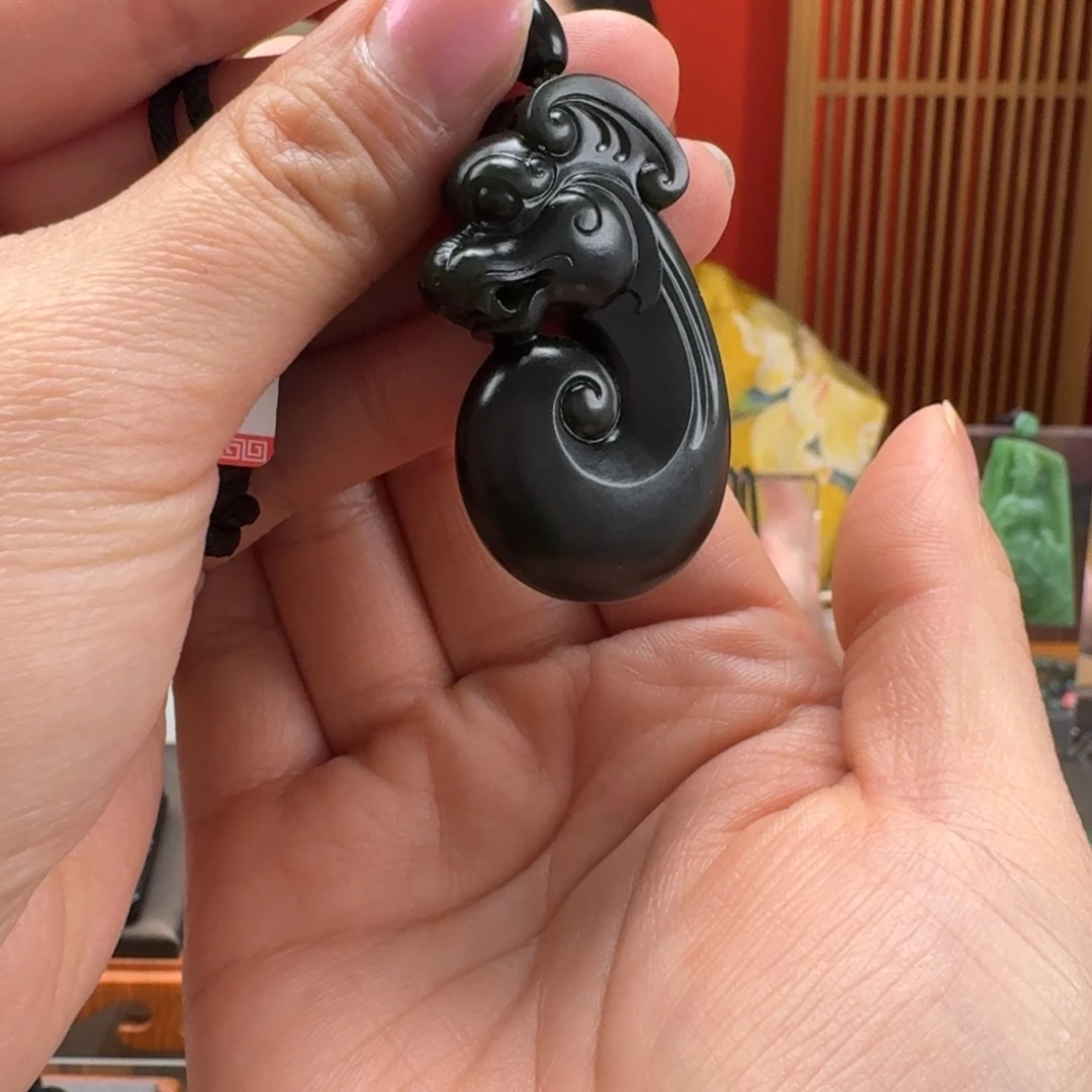 和田玉未镶嵌颈饰和田玉黑青玉猪龙吊坠
