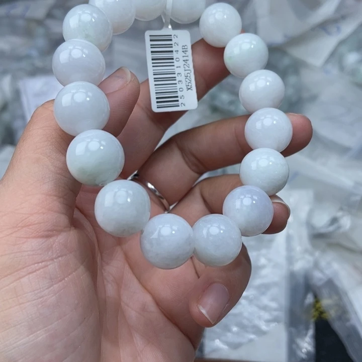 翡翠未镶嵌颈饰123