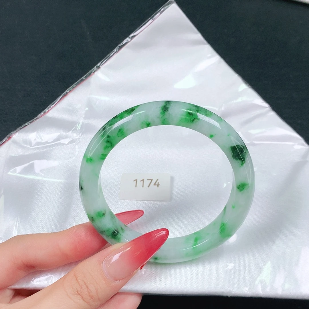 翡翠未镶嵌手镯天然翡翠手镯04