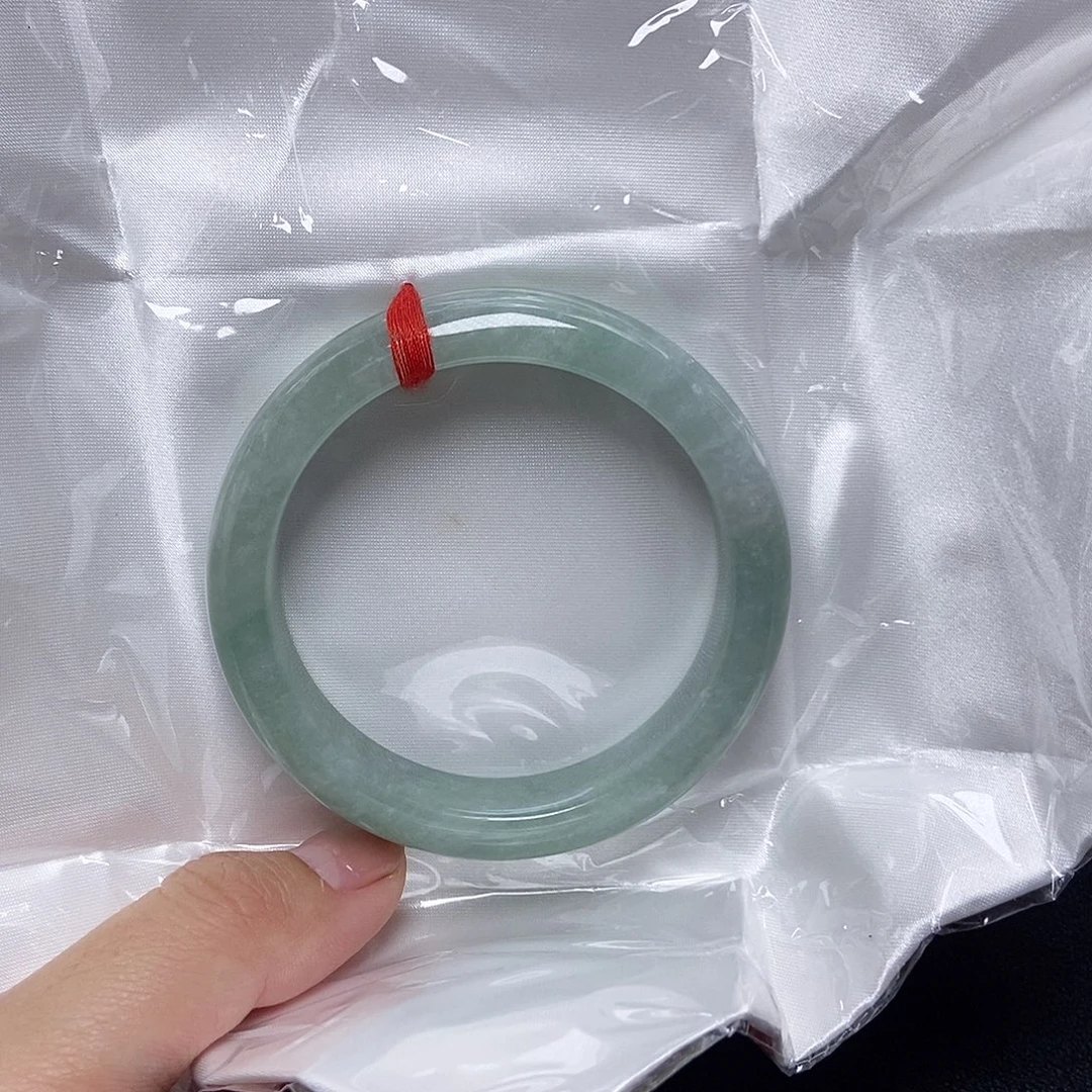 翡翠未镶嵌手镯56.8圈7