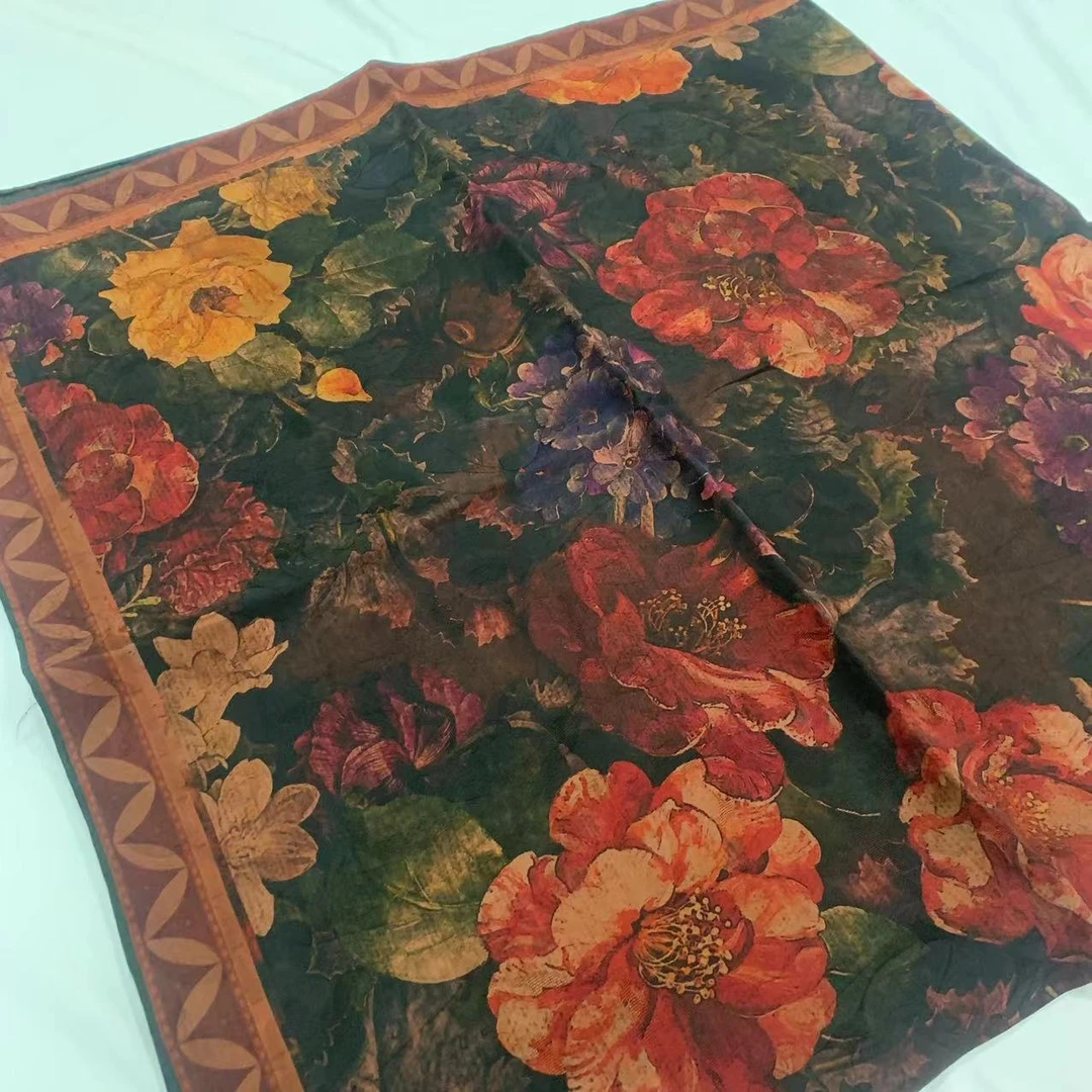 140湖丝方巾-花开云舒-香云纱丝巾