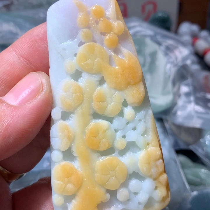 翡翠未镶嵌颈饰保真天然a货翡翠