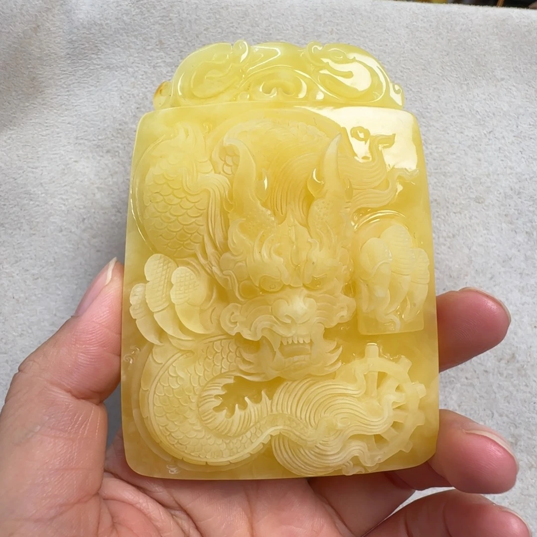 蜜蜡未镶嵌珠宝奇石