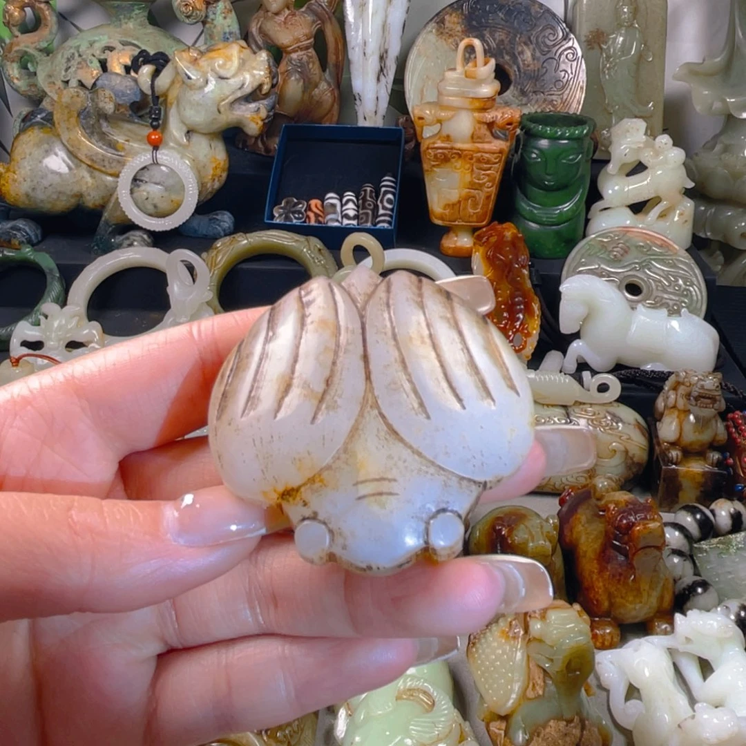 和田玉挂件未镶嵌18