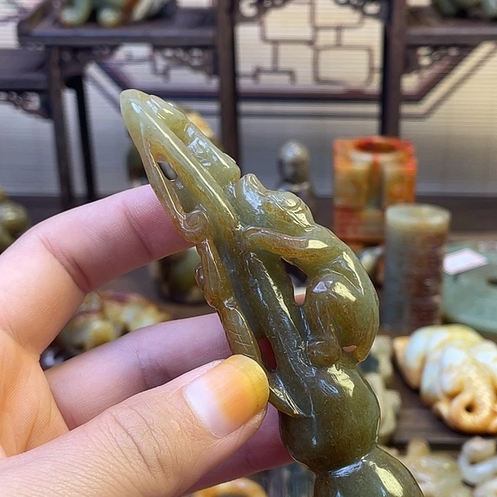 未镶嵌和田玉（糖玉）挂件