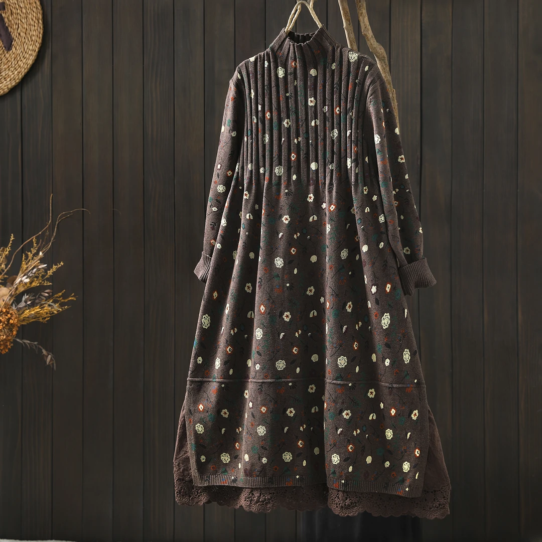 超好看的冬装连衣裙2025新款女半高领碎花针织设计感宽松打底长裙