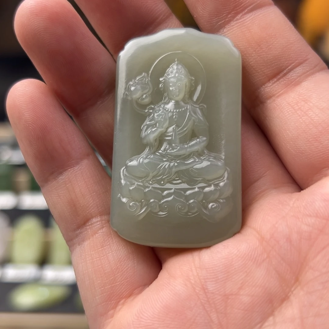 艳***c和田玉未镶嵌挂件