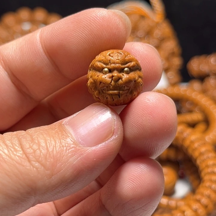 桃核雕刻悟空镶嵌配饰