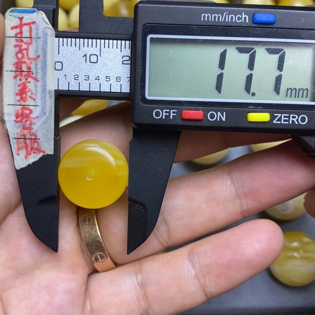 裸石蜜蜡未镶嵌17.7x11.4微粉墩子