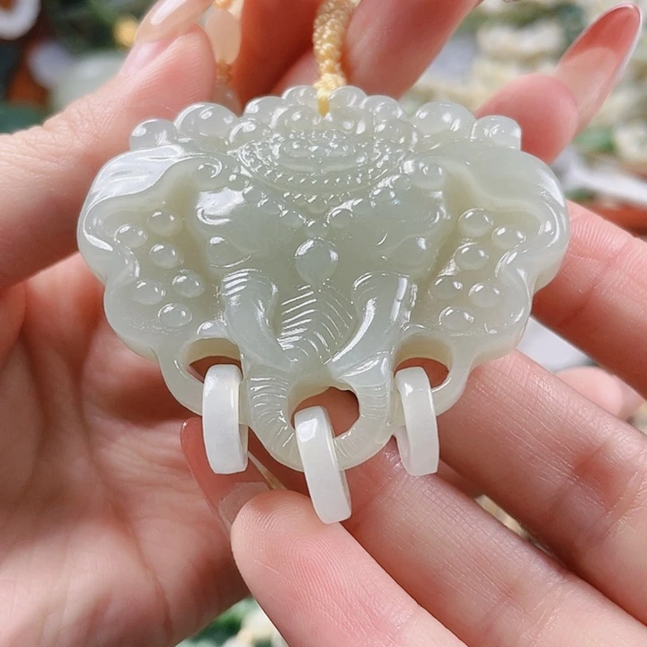 未镶嵌和田玉挂件