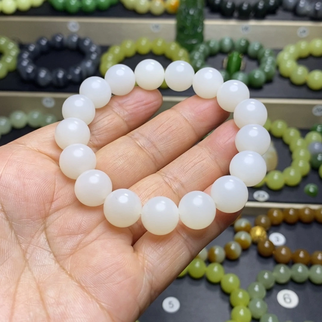 和田玉未镶嵌手串