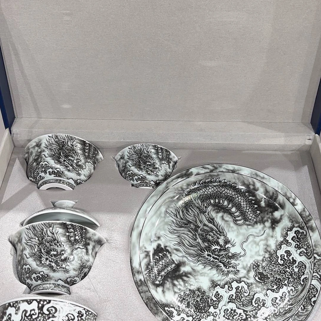 瓷片景德镇陶瓷学院副院长兼