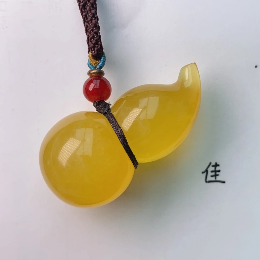 未镶嵌琥珀珠宝奇石