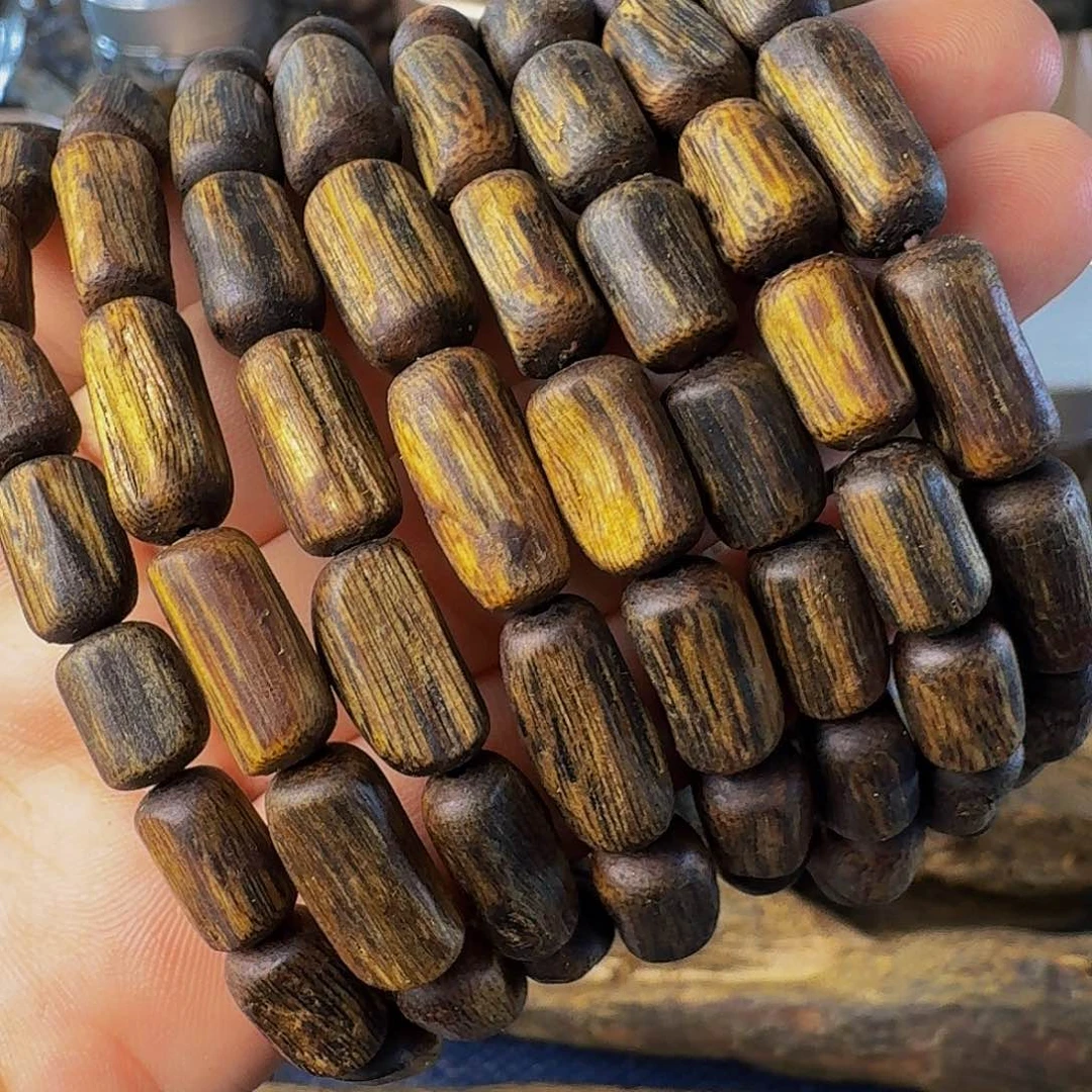 沉香碎屑沉香沉水浮树心油多样性发一