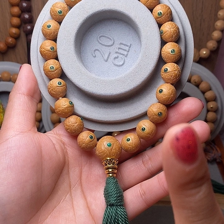 手串凤眼菩提12mm➕绿宝石镶嵌