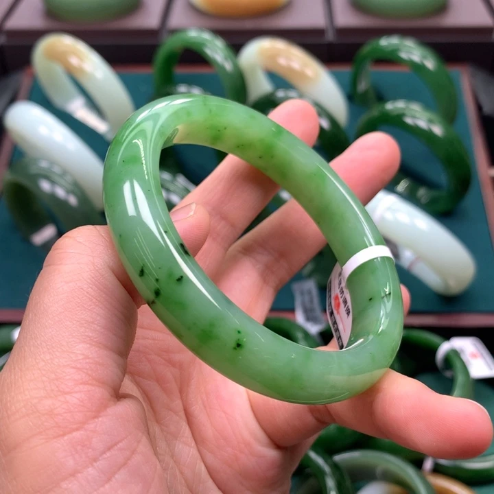 未镶嵌手镯和田玉（碧玉）58