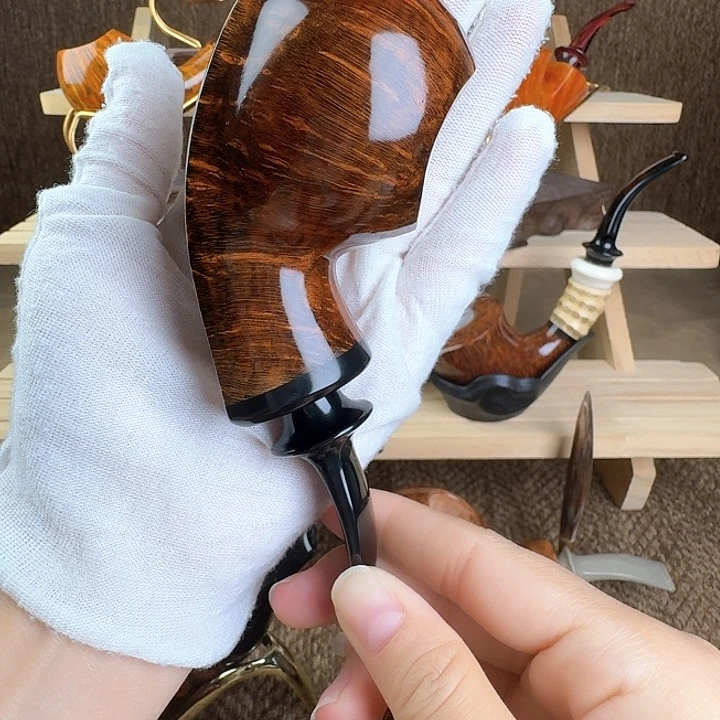 11河豚坐斗（冯冯烟斗）