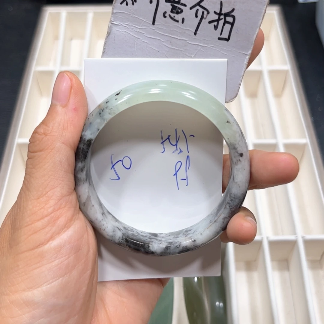 未镶嵌蛇纹石玉手链