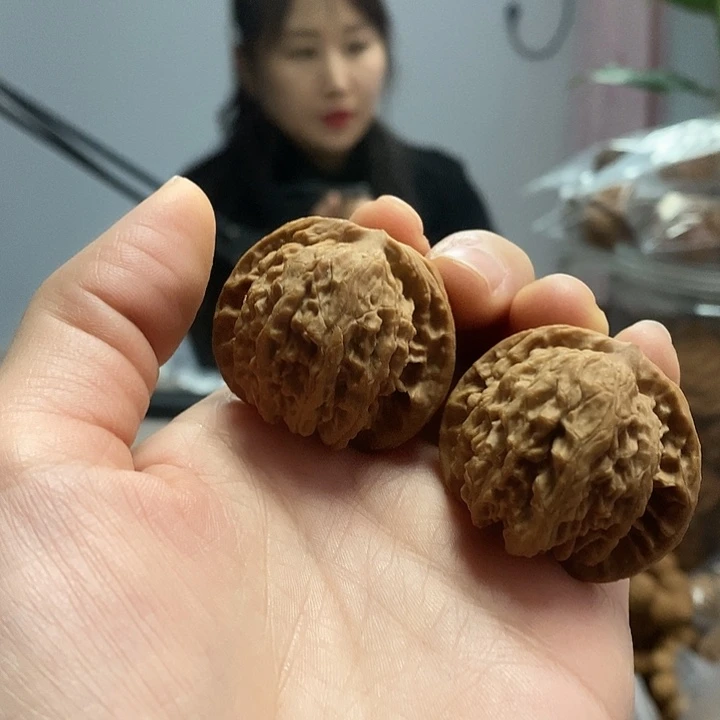 把件文玩核桃38蜡皮黄杆闷尖