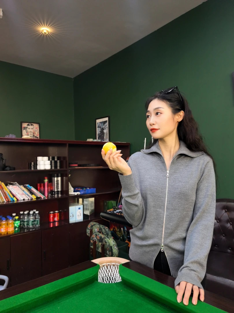 扬子纱拉链款羊毛立领开衫6318