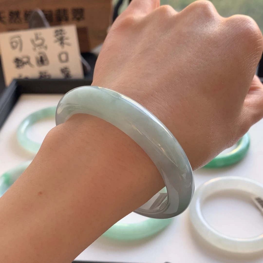 翡翠未镶嵌手镯54.9正圈