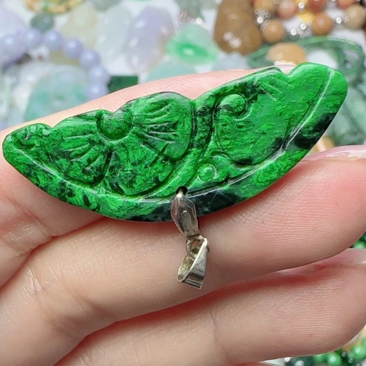 翡翠未镶嵌颈饰天然A货78